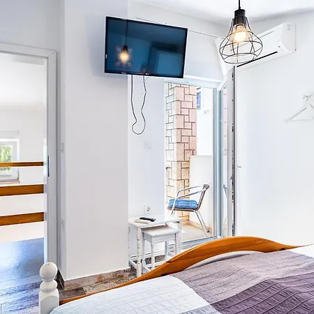 Beautiful Apartment In Pula