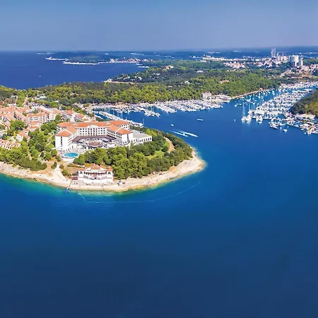 Apartman Beautiful Apartment In Pula *