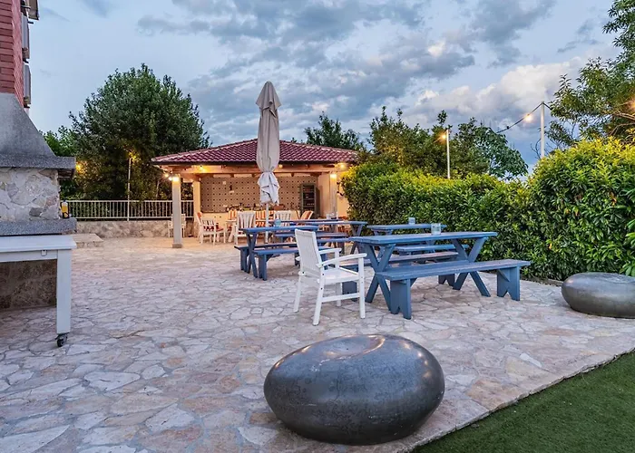 Lovely In With Wifi Pula