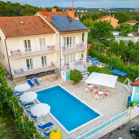 아파트 Lovely In With Wifi *