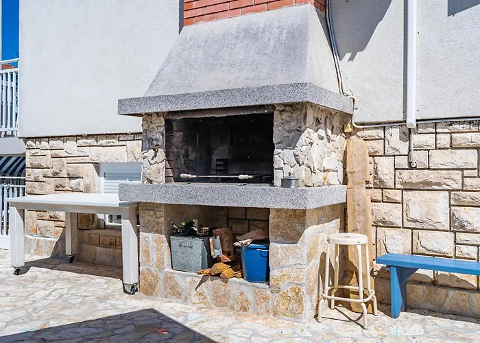 아파트 Lovely In With Wifi